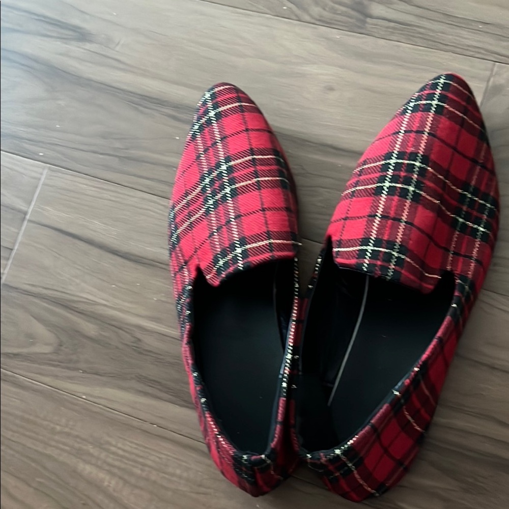 Stylish Red Plaid Women's Loafers